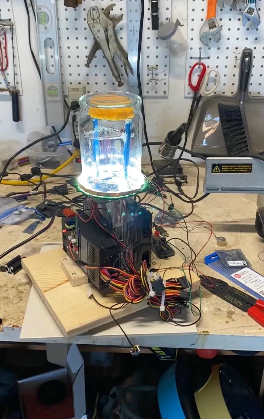 Spencer's first thermoelectric cloud chamber